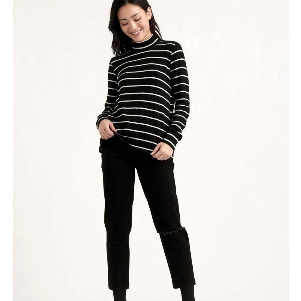 Lucky Brand Mock Neck Top Size Small